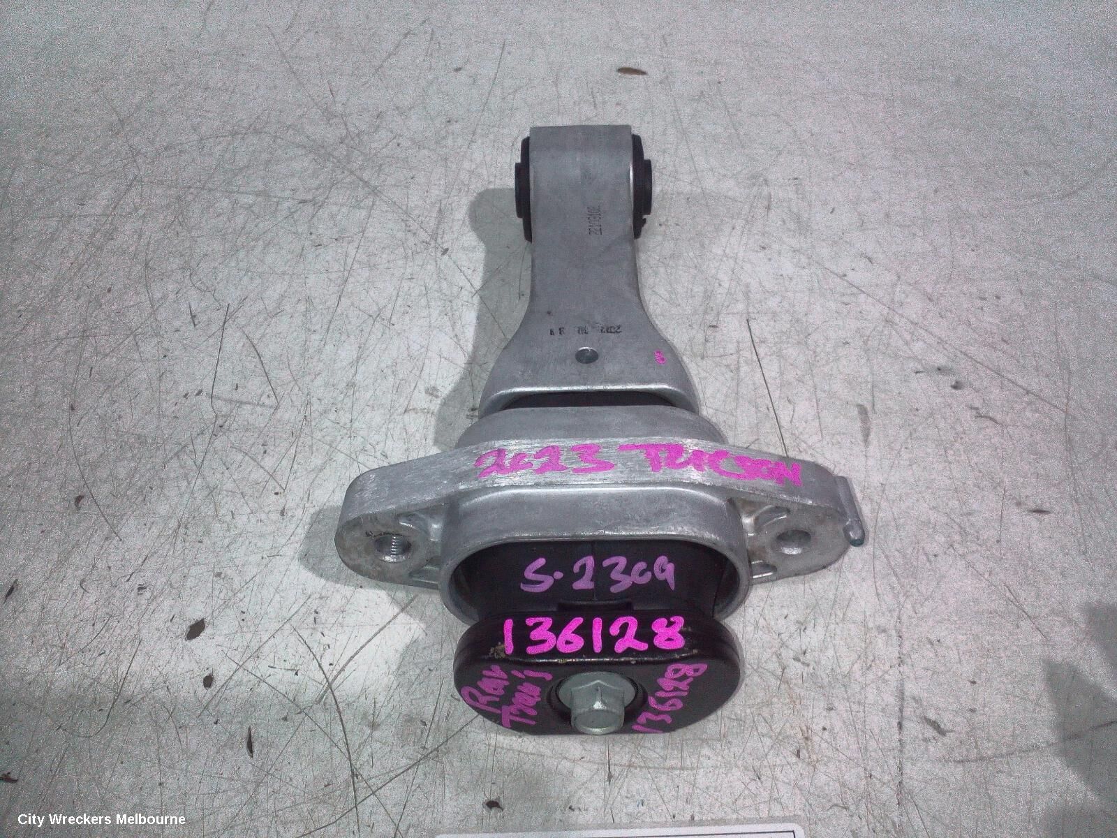 HYUNDAI TUCSON 2023 Mount