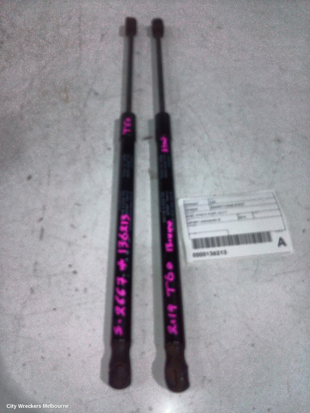 LDV T60 2019 Bonnet Hinge/Strut