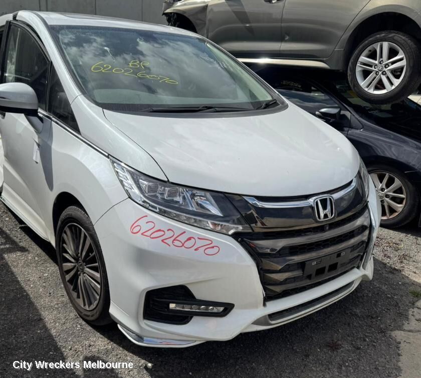 HONDA ODYSSEY 2018 Right Headlamp