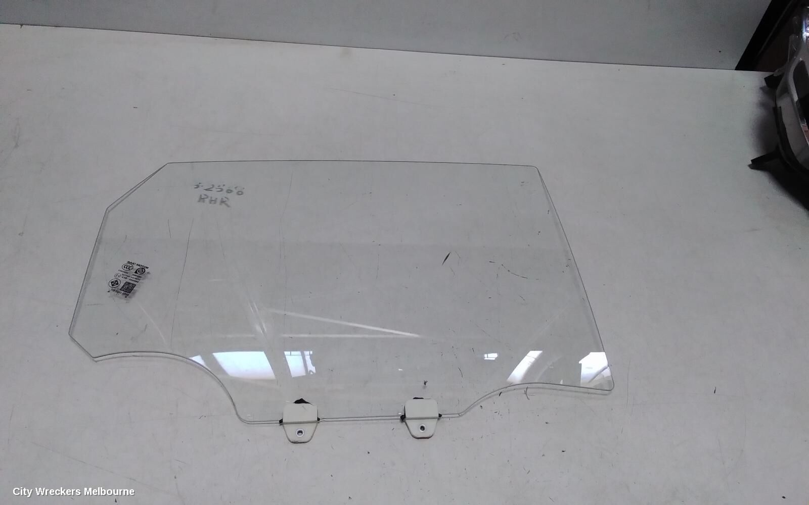 MG ZS 2022 Right Rear Door Window