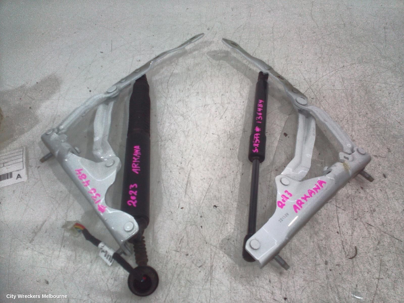 RENAULT ARKANA 2023 Bonnet Hinge/Strut