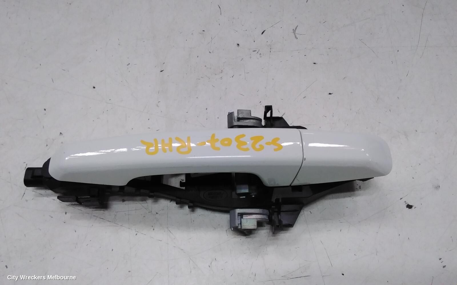 LAND ROVER RANGEROVER EVOQUE 2015 Door Handle