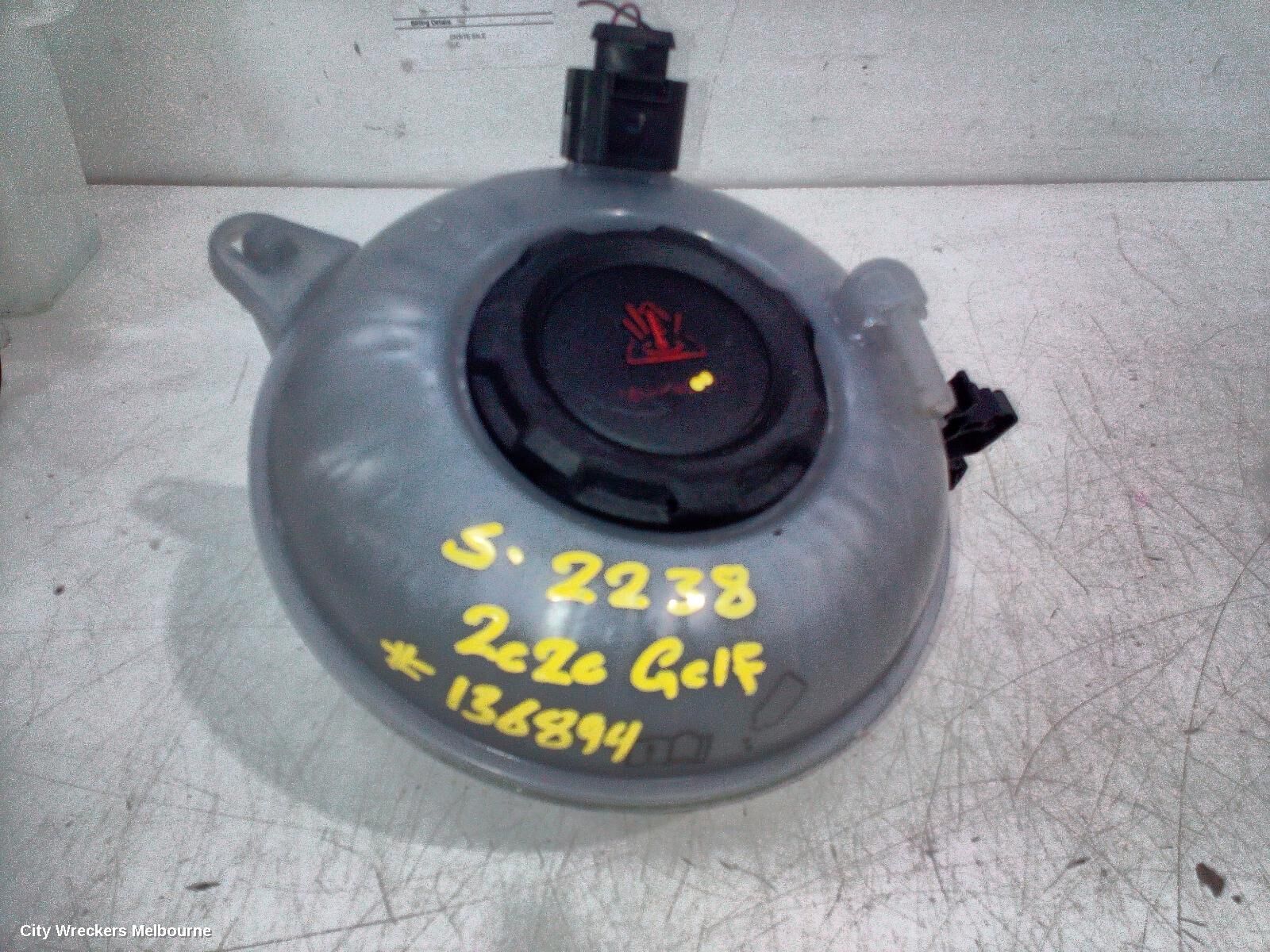 VOLKSWAGEN GOLF 2020 Overflow Bottle