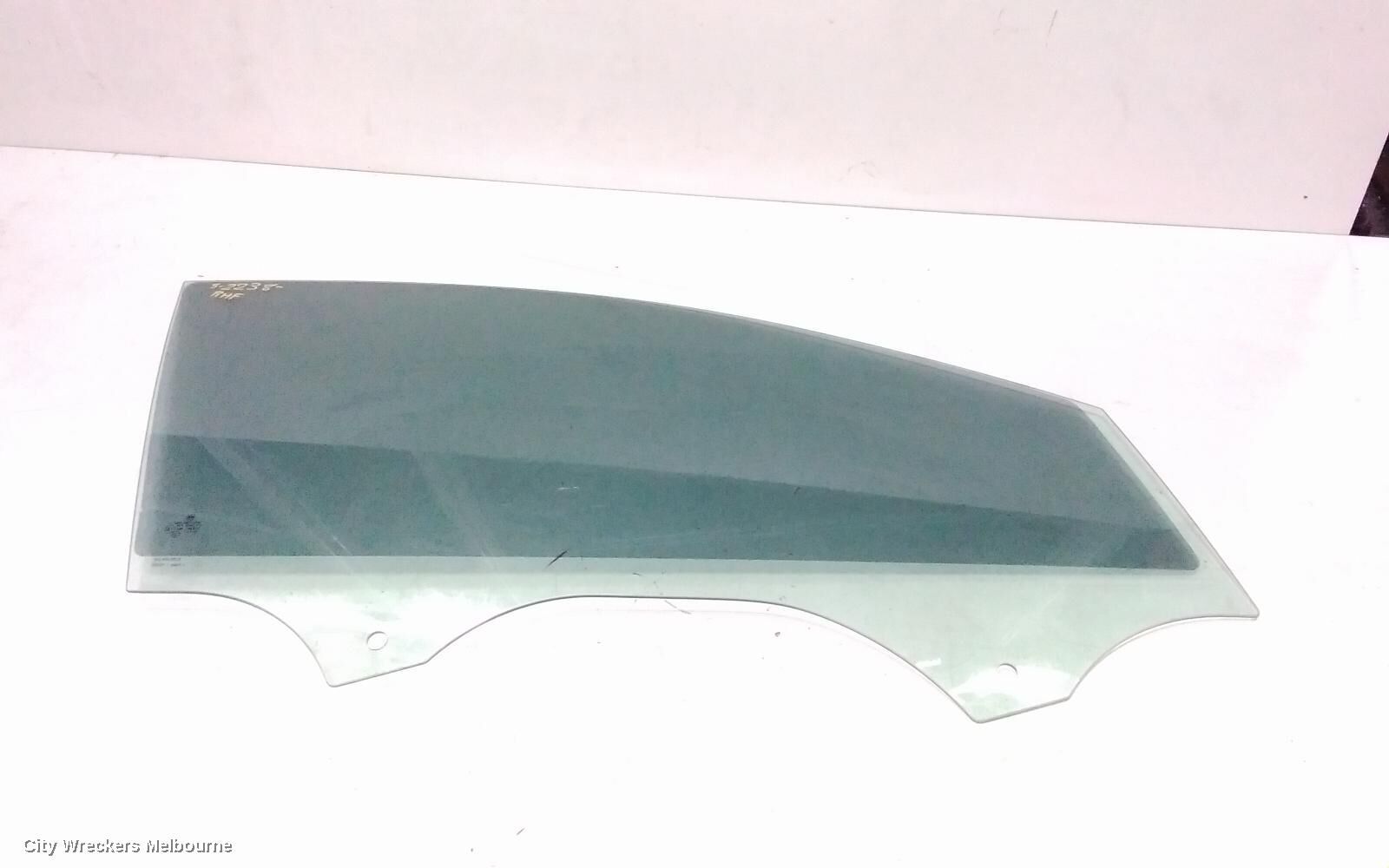 VOLKSWAGEN GOLF 2020 Right Front Door Window