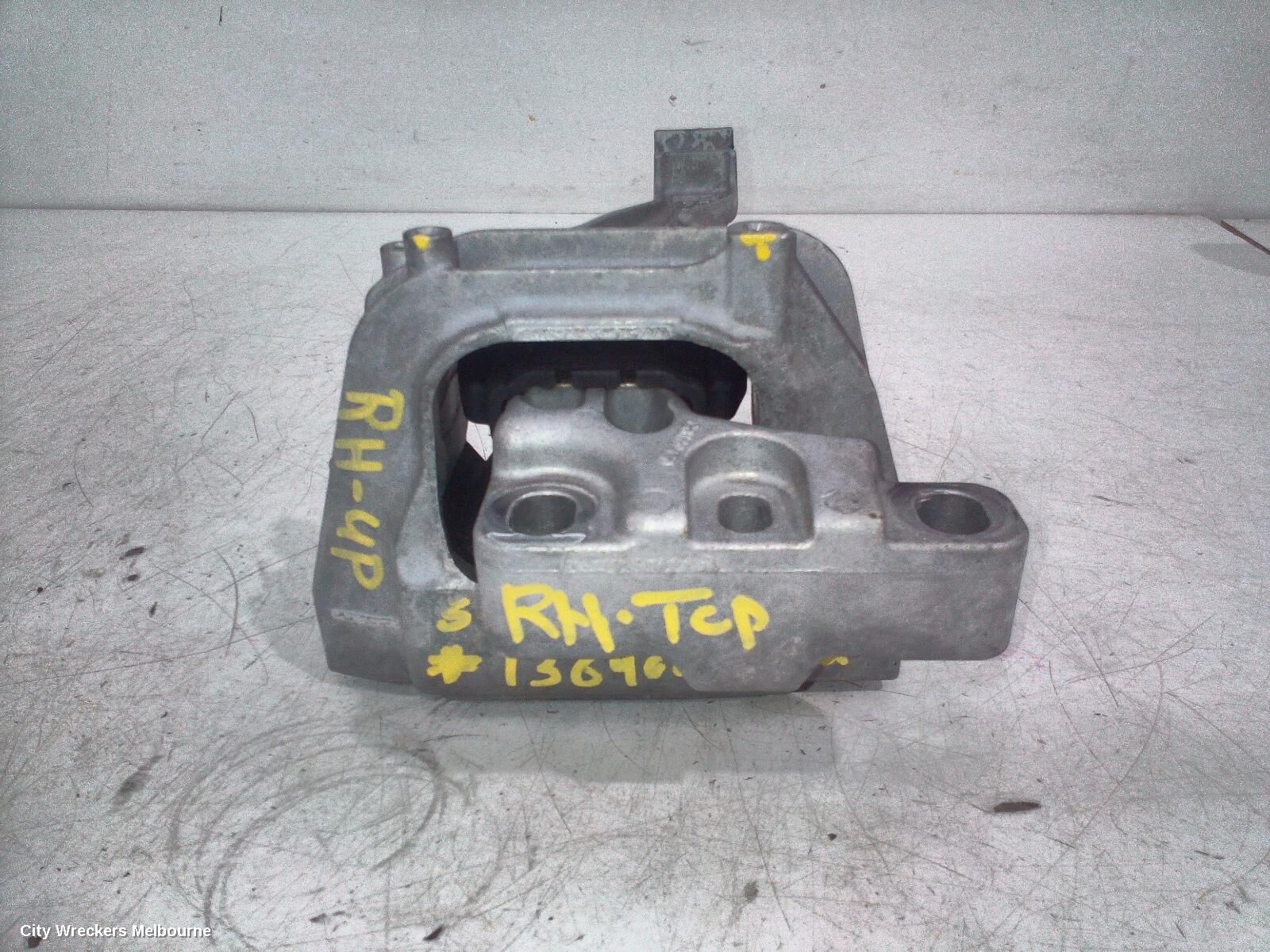 VOLKSWAGEN GOLF 2020 Mount