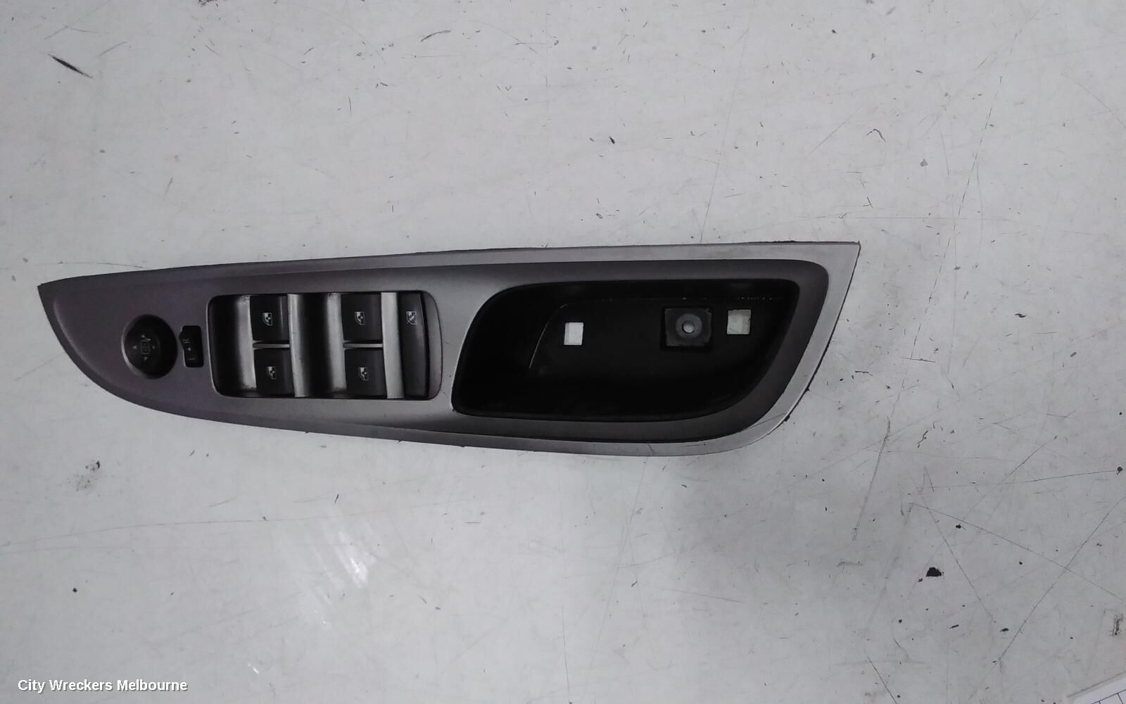 HOLDEN COMMODORE 2015 Pwr Dr Wind Switch