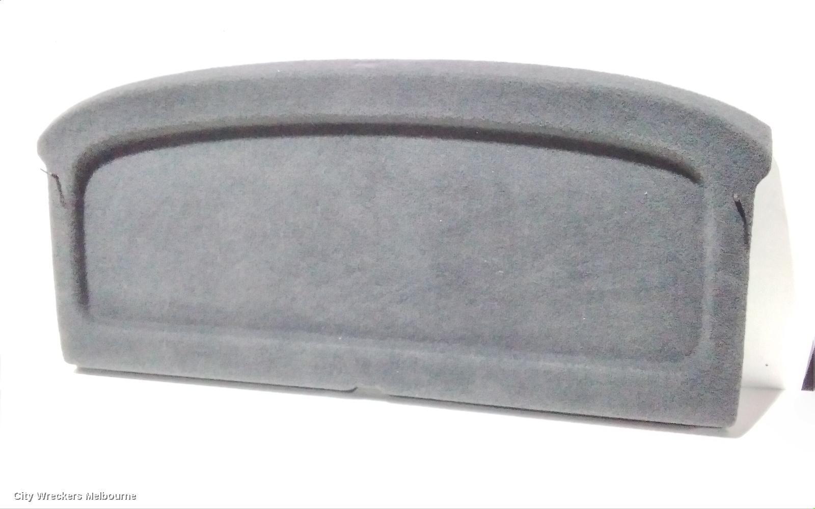 VOLKSWAGEN GOLF 2013 Parcel Shelf