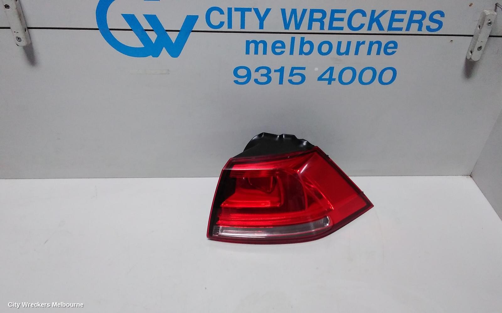 VOLKSWAGEN GOLF 2013 Right Taillight