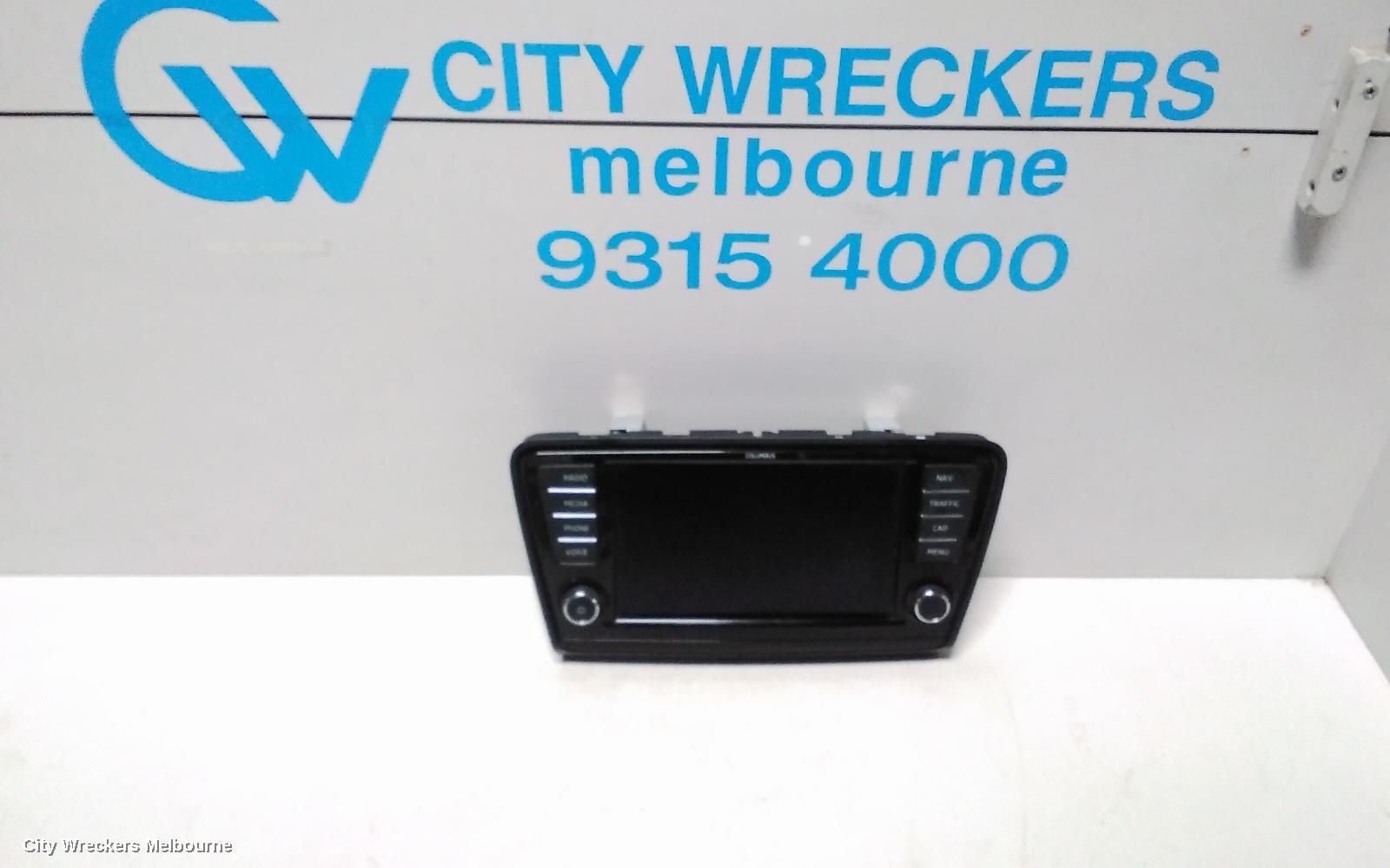 SKODA OCTAVIA 2014 Radio/Cd/Dvd/Sat/Tv