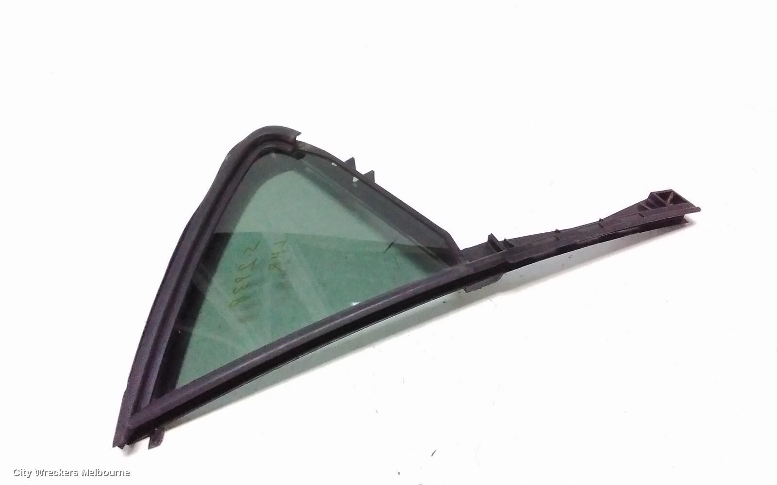 TOYOTA YARIS CROSS 2024 Left Rear 1/4 Door Glass