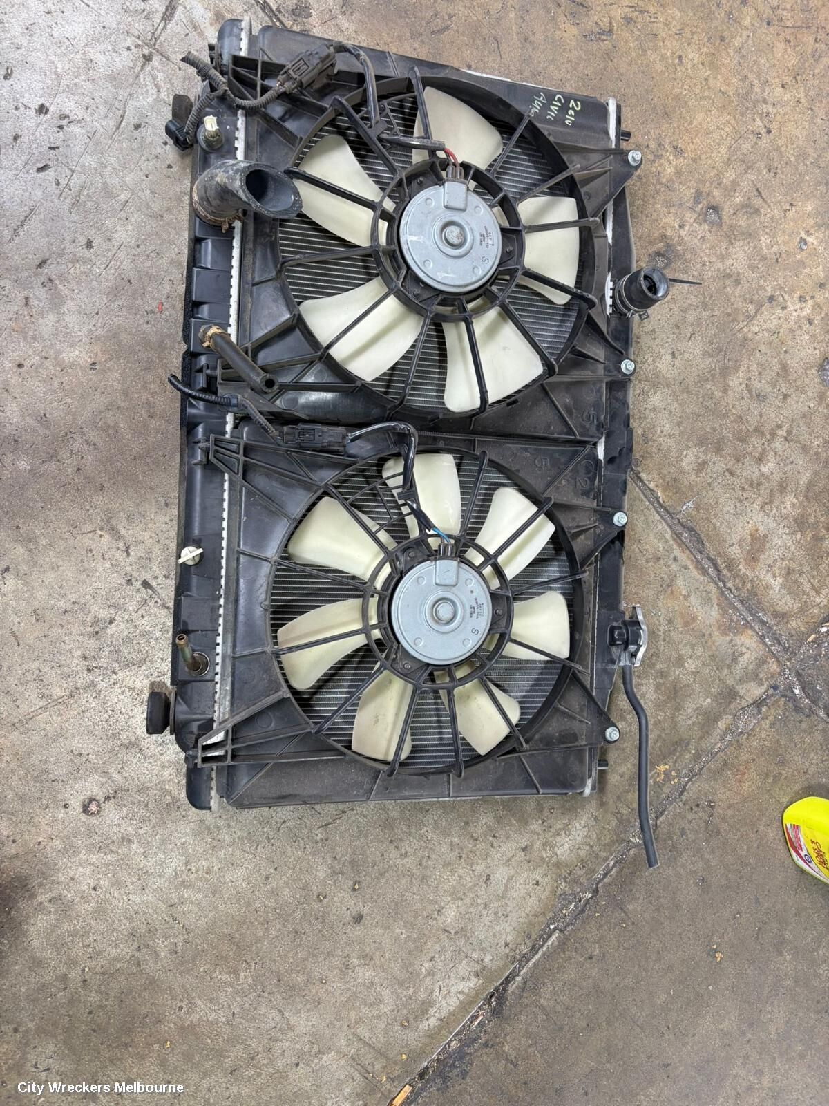 HONDA CIVIC 2010 Fan