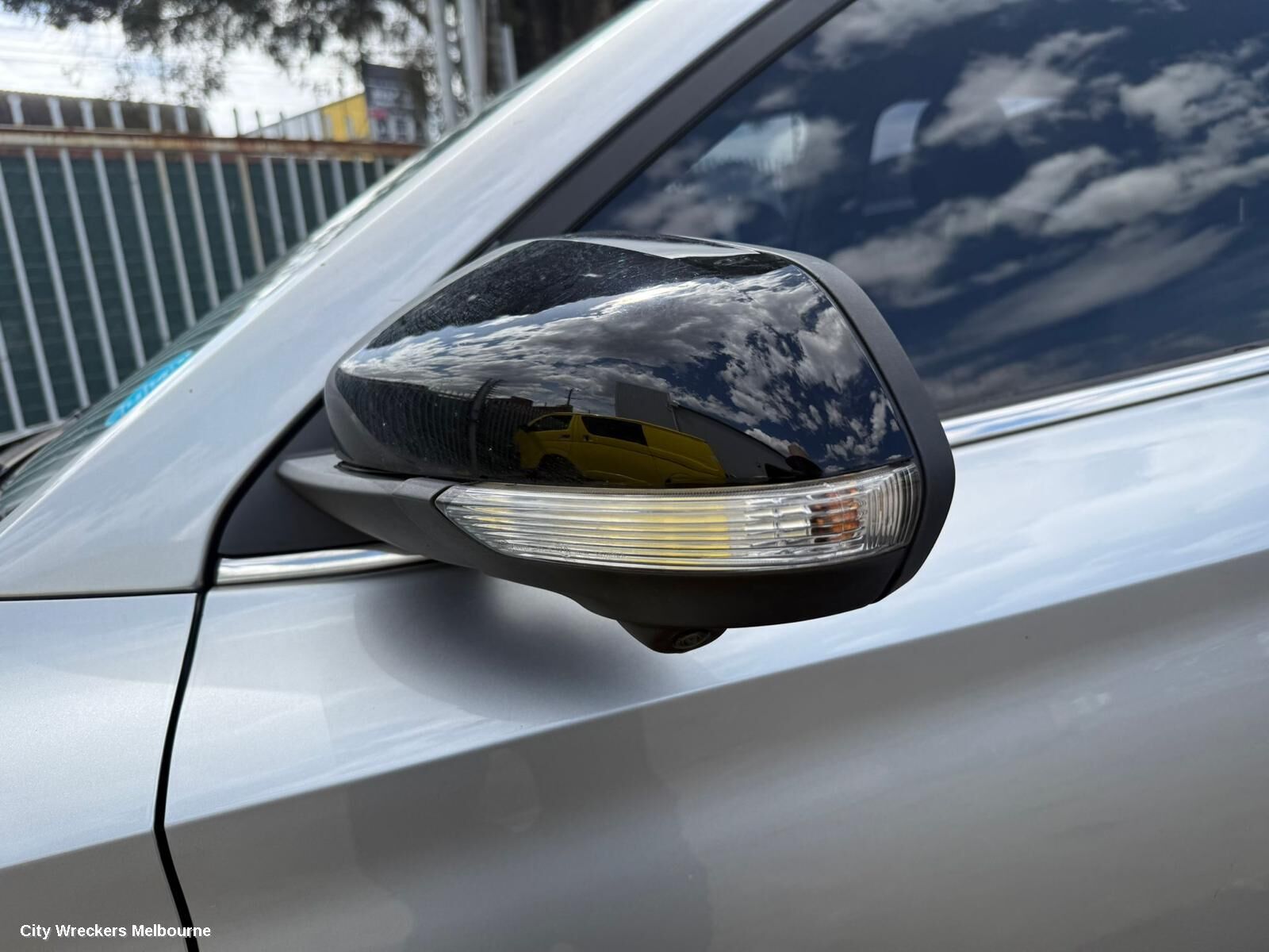 MG ZS 2022 Left Door Mirror