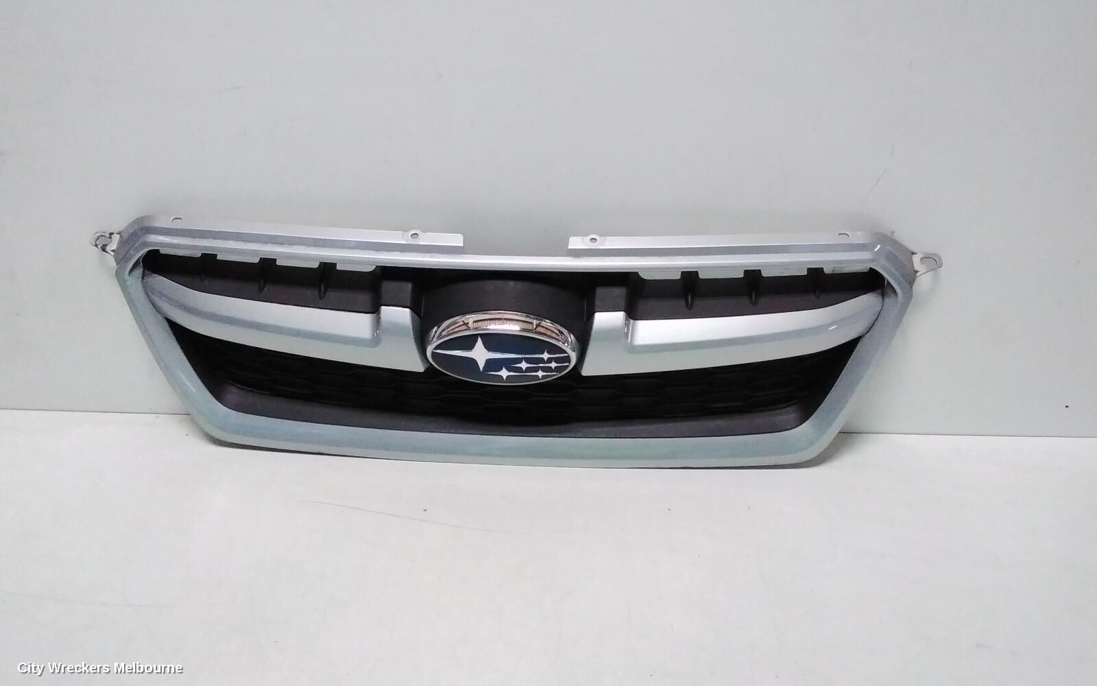SUBARU IMPREZA 2013 Grille