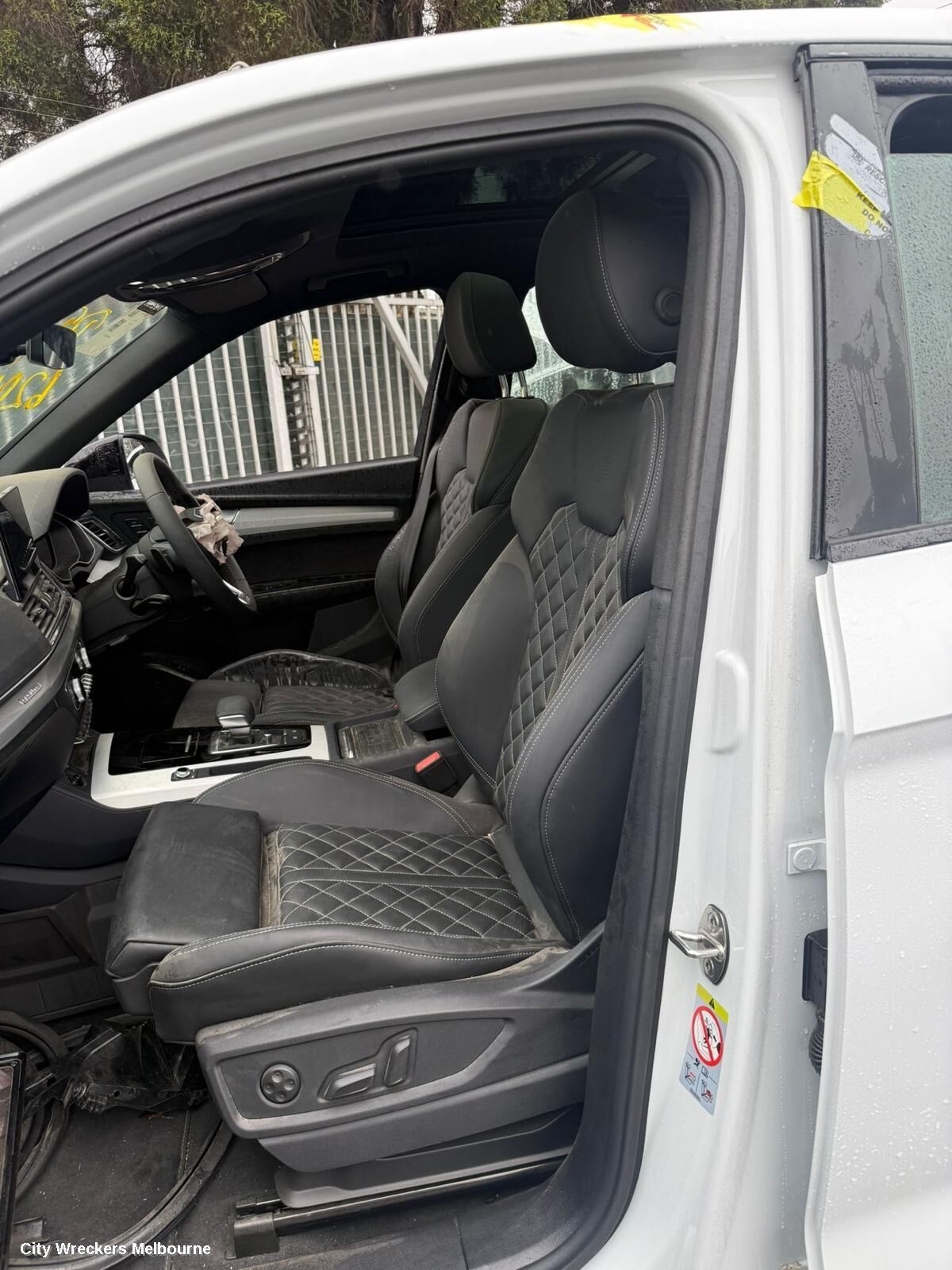 AUDI Q5 2024 Front Seat