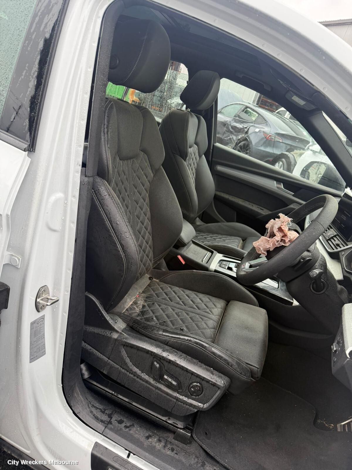 AUDI Q5 2024 Front Seat