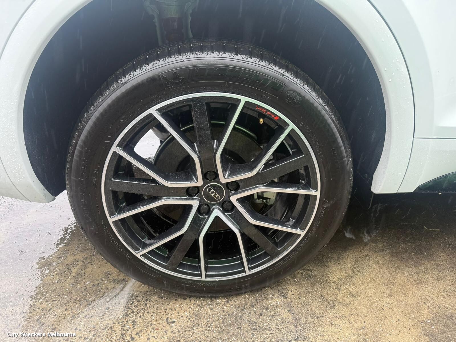 AUDI Q5 2024 Wheel Mag