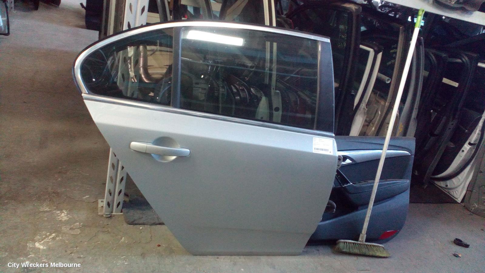 FORD FALCON 2008 RIGHT_REAR_DOOR_SLIDING