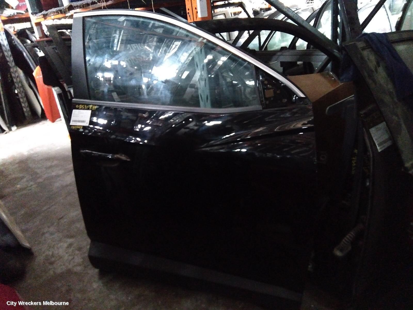 HYUNDAI TUCSON 2021 Right Front Door Window