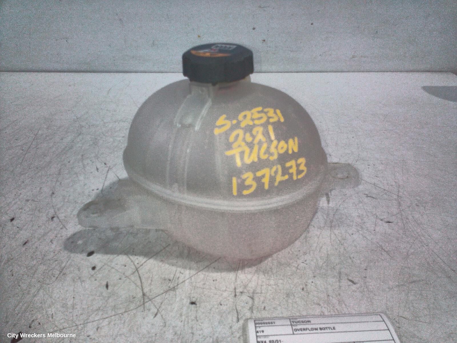 HYUNDAI TUCSON 2021 Overflow Bottle