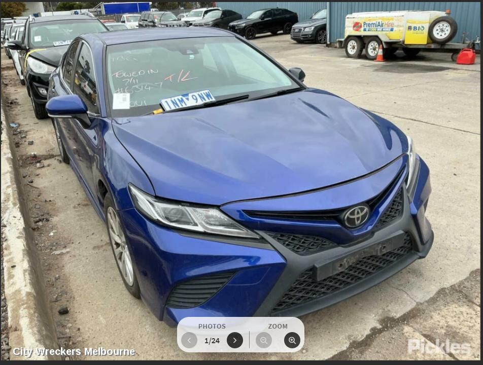 TOYOTA CAMRY 2018 Left Front Door