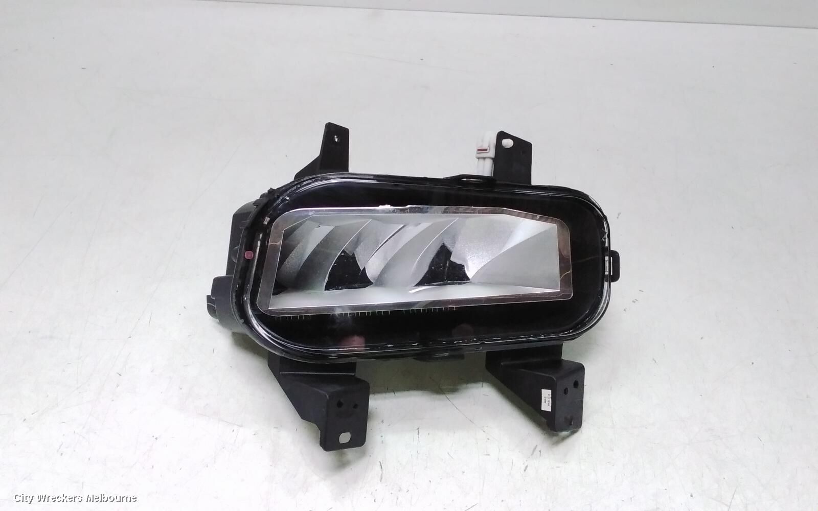 MAHINDRA XUV700 2025 Left Indicator/Fog/Side