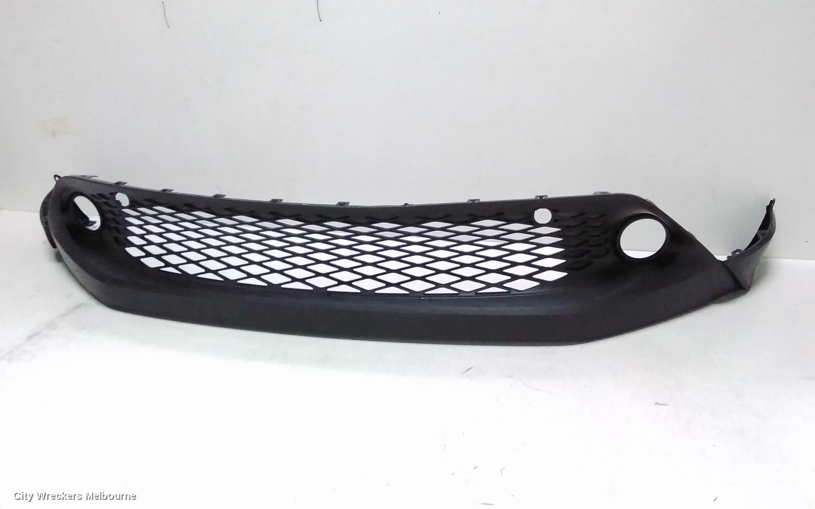 TOYOTA C-HR 2017 Grille