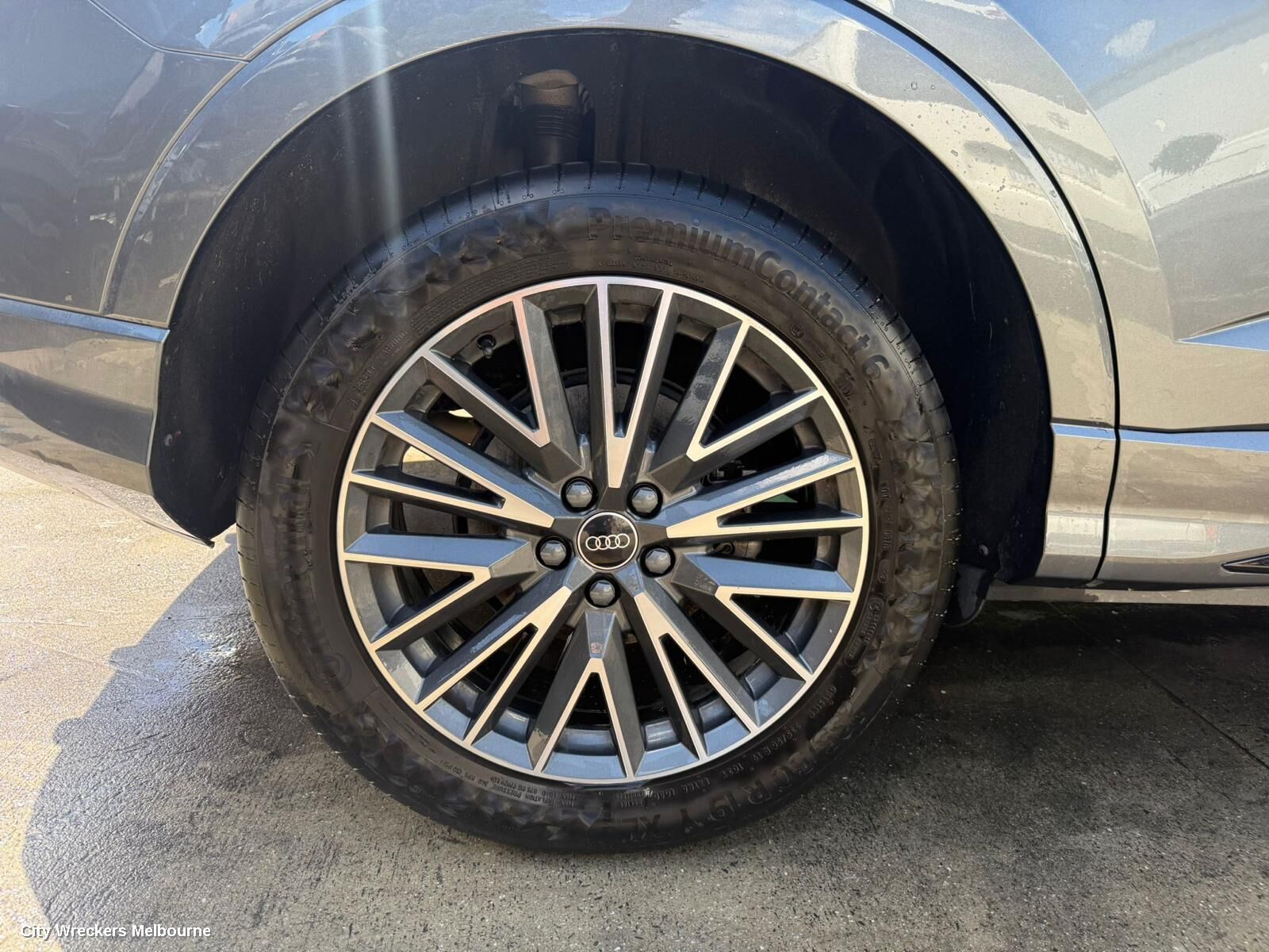 AUDI Q3 2023 Wheel Mag