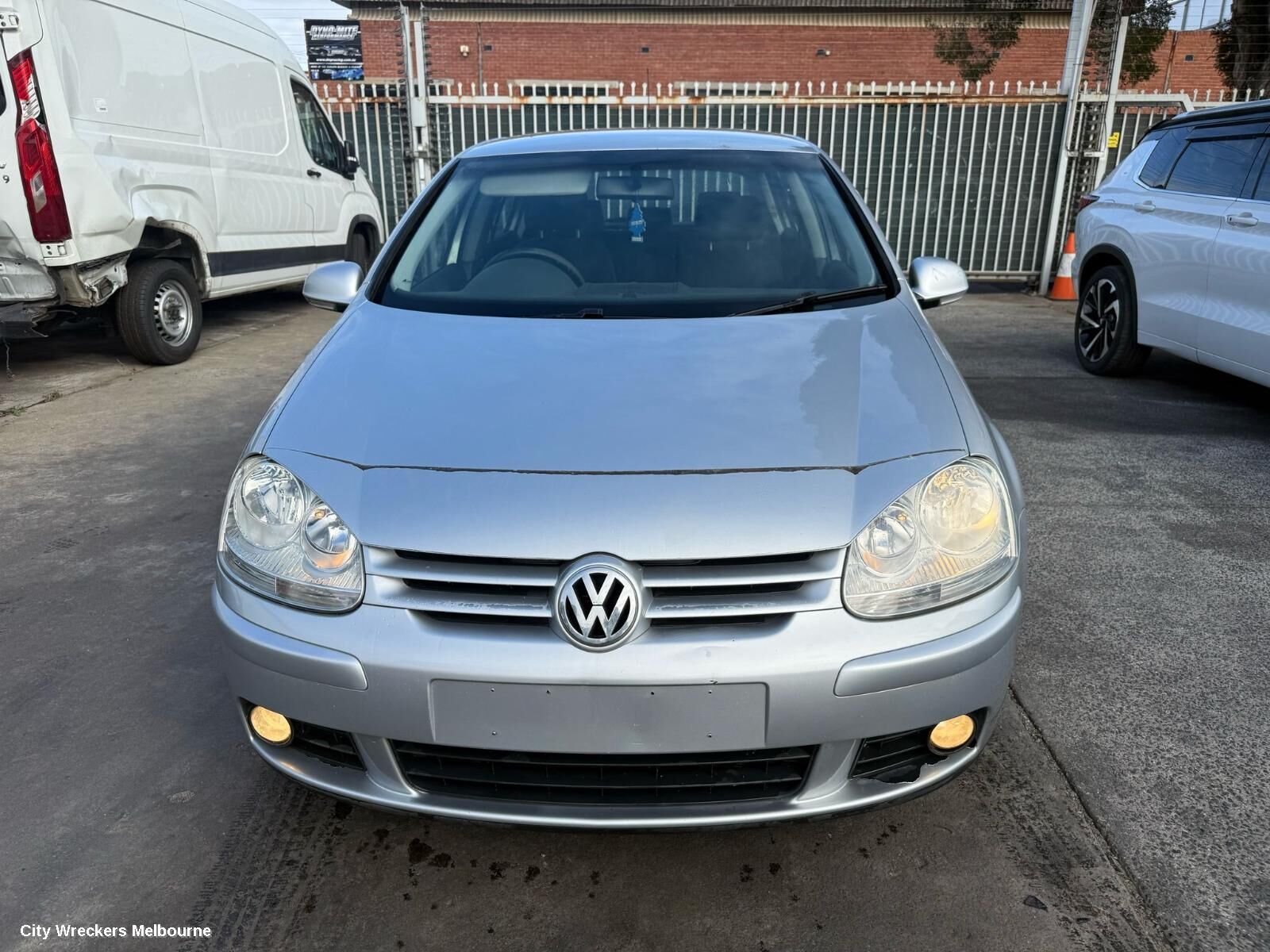 VOLKSWAGEN GOLF 2006 F/Bar Reinforc/Brack