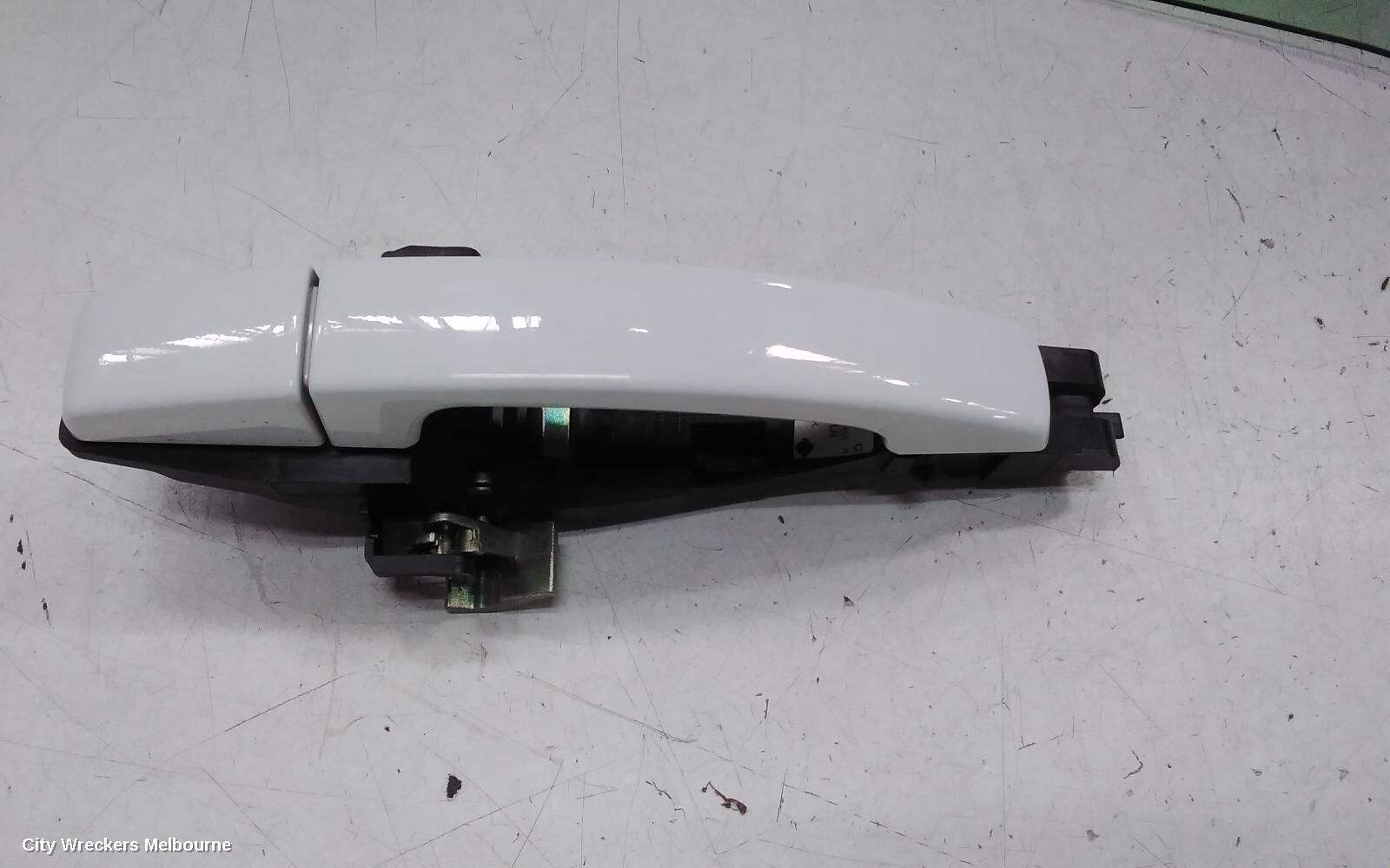 LAND ROVER FREELANDER 2014 Door Handle