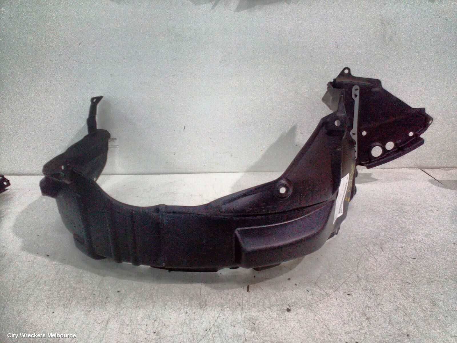 TOYOTA COROLLA 2017 Right Guard Liner