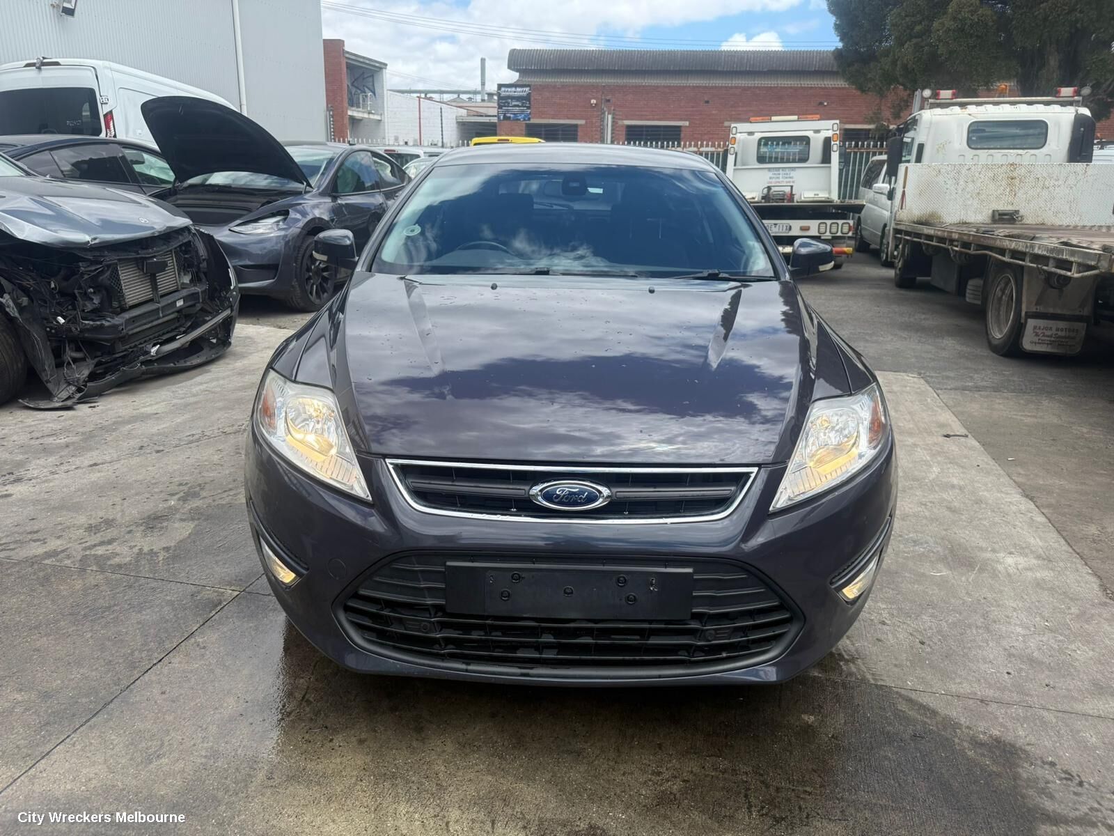 FORD MONDEO 2012 Right Front Window Reg/Motor