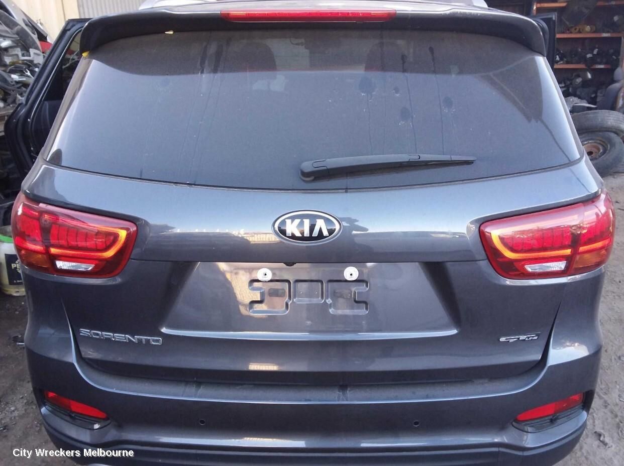 KIA SORENTO 2018 Side Step/Skirt