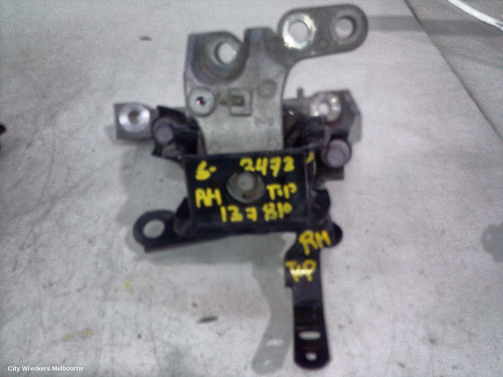 TOYOTA RAV4 2022 Mount