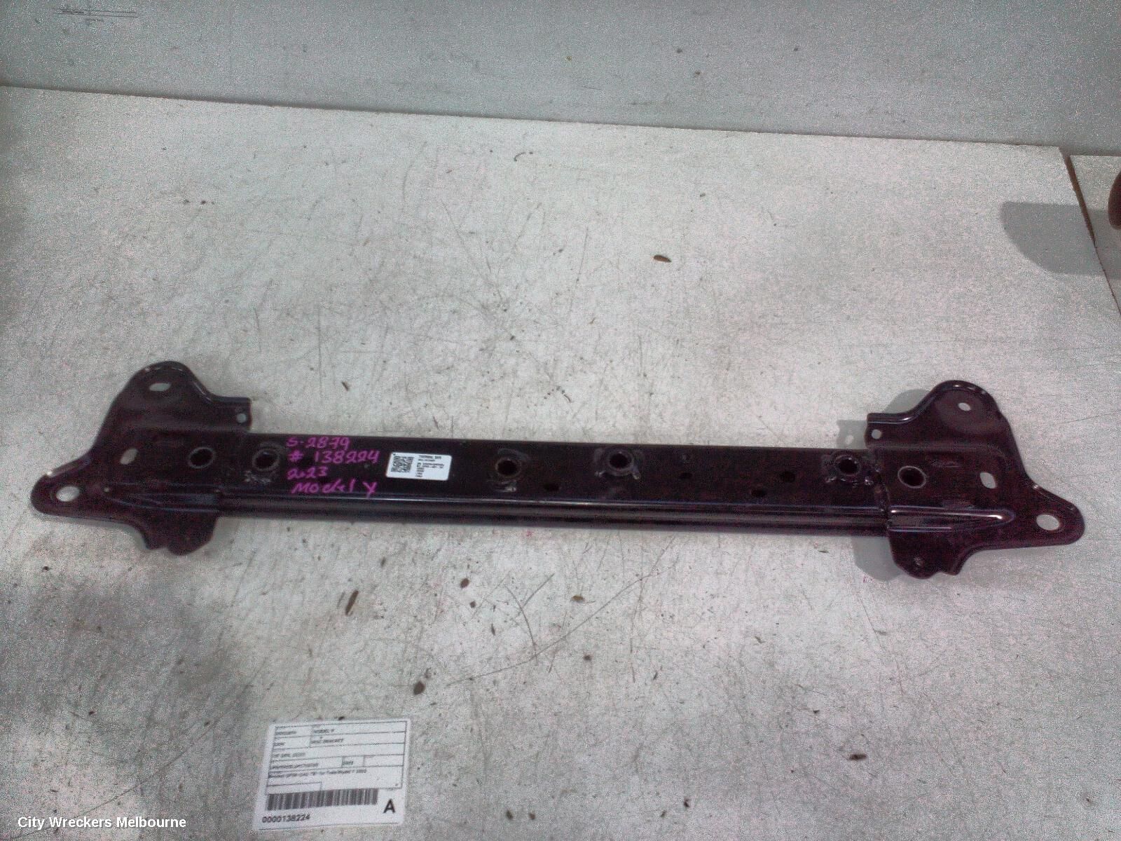 TESLA MODEL Y, 1ST GEN, 03/22-, Bracket GFSH-GA2-TB1 for Tesla Model Y 2022: 138224