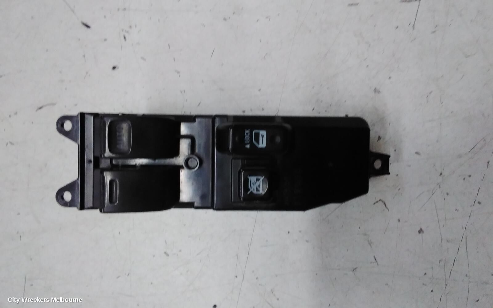 TOYOTA HIACE 2016 Pwr Dr Wind Switch