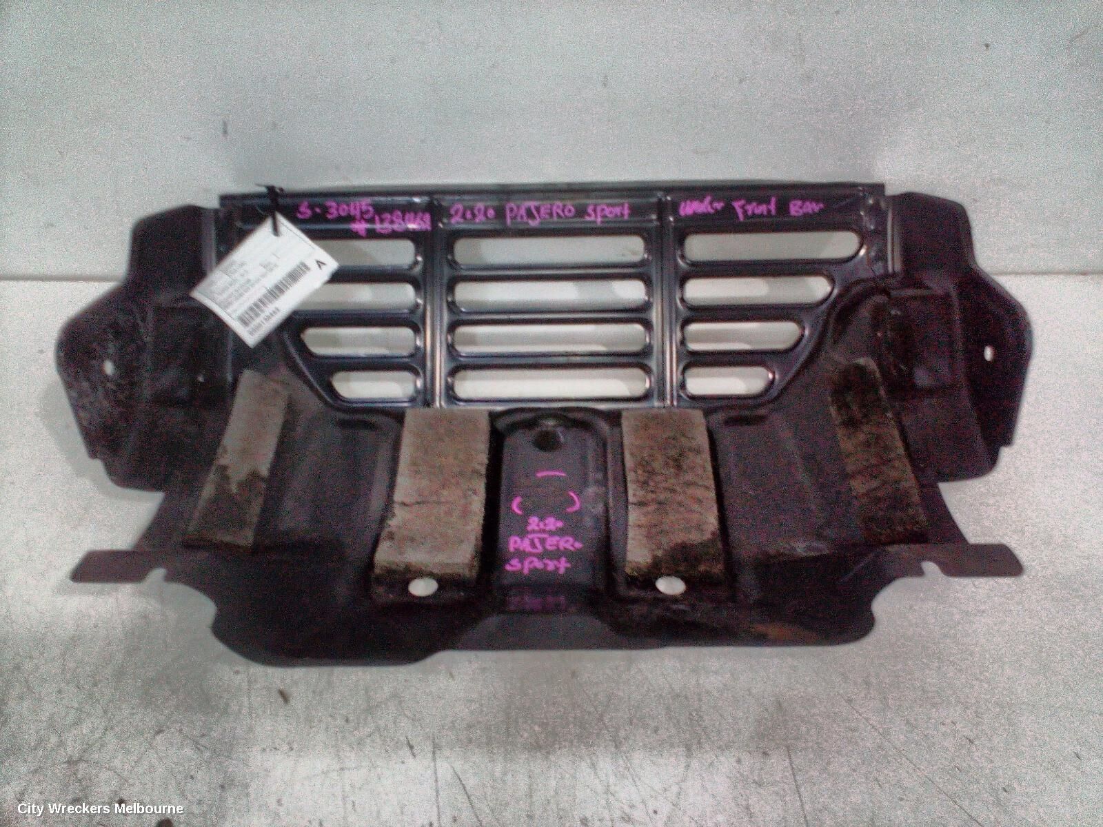 MITSUBISHI PAJERO 2020 Trim Panel