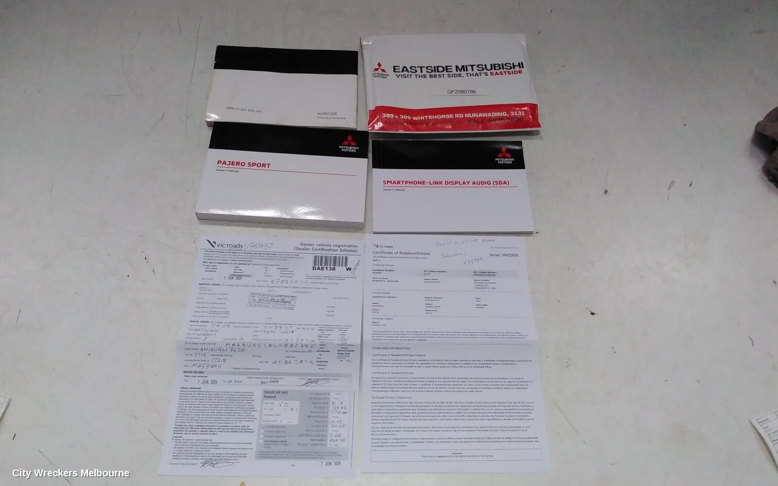 MITSUBISHI PAJERO 2020 Owners Handbook