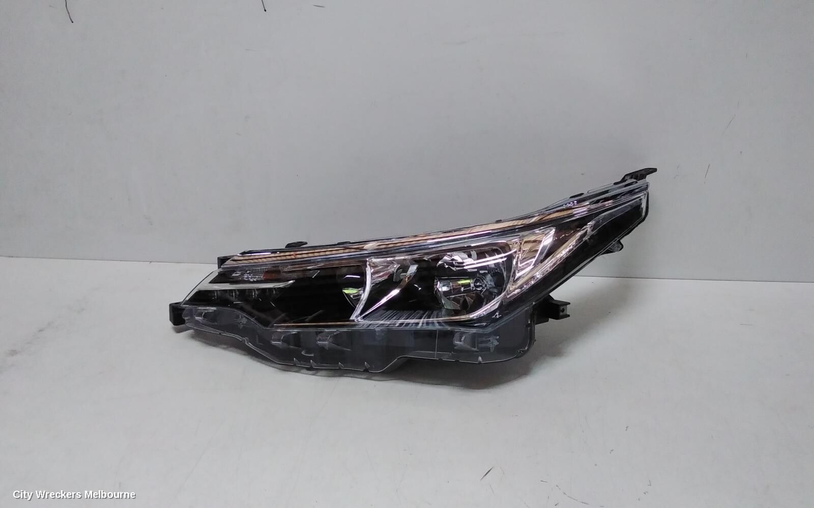TOYOTA COROLLA 2017 Left Headlamp