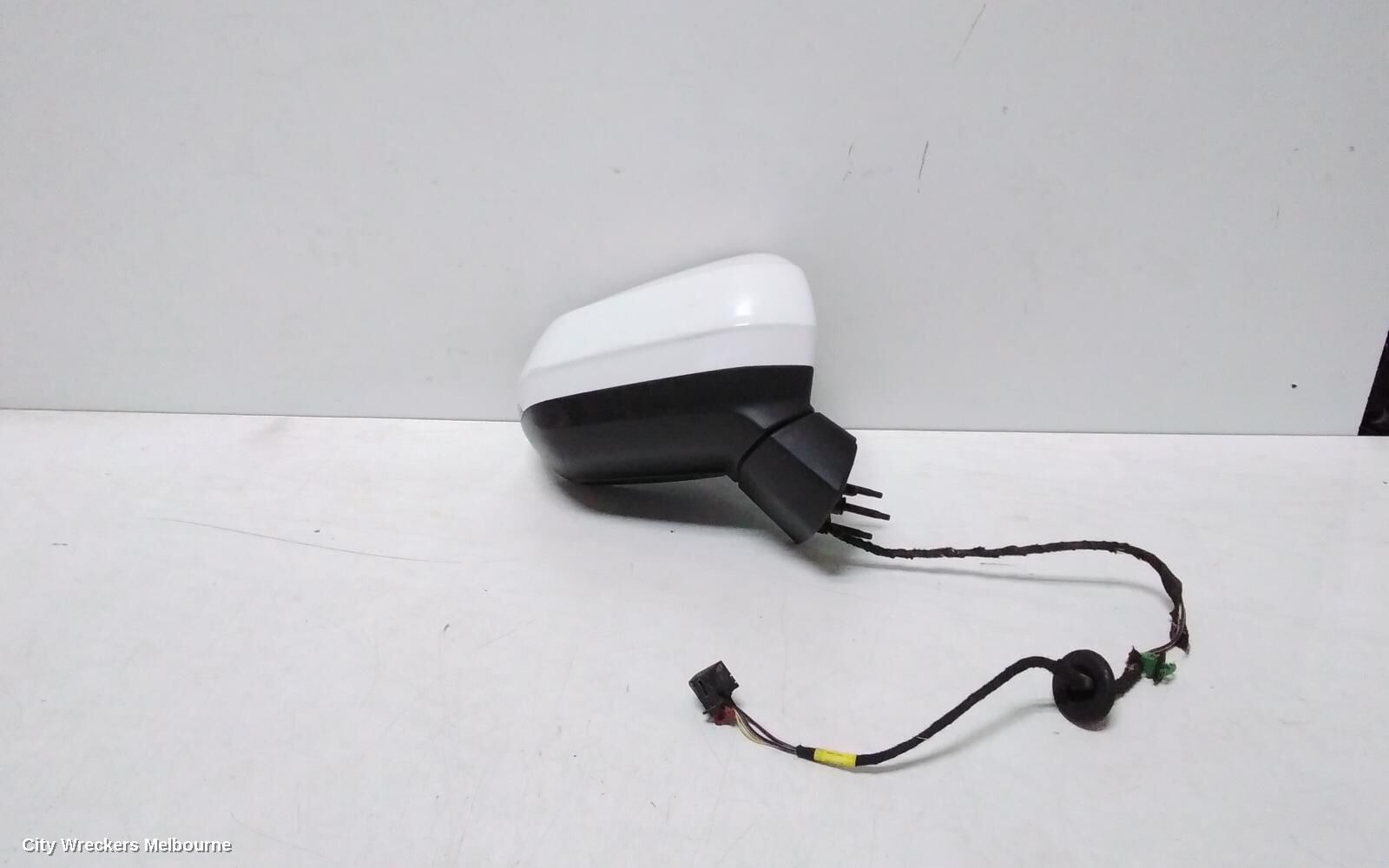 AUDI Q2 2017 Right Door Mirror