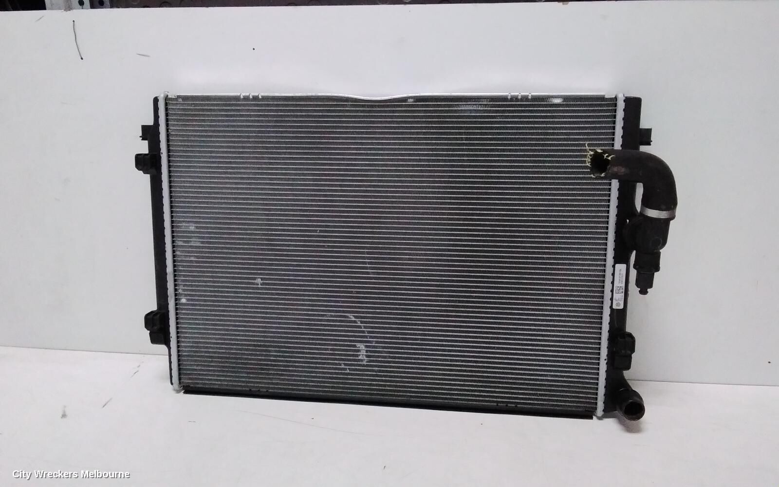 AUDI Q2 2017 Radiator