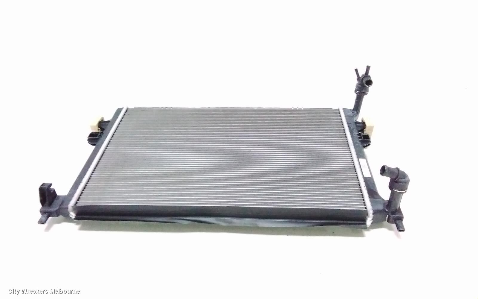 AUDI Q2 2017 Radiator