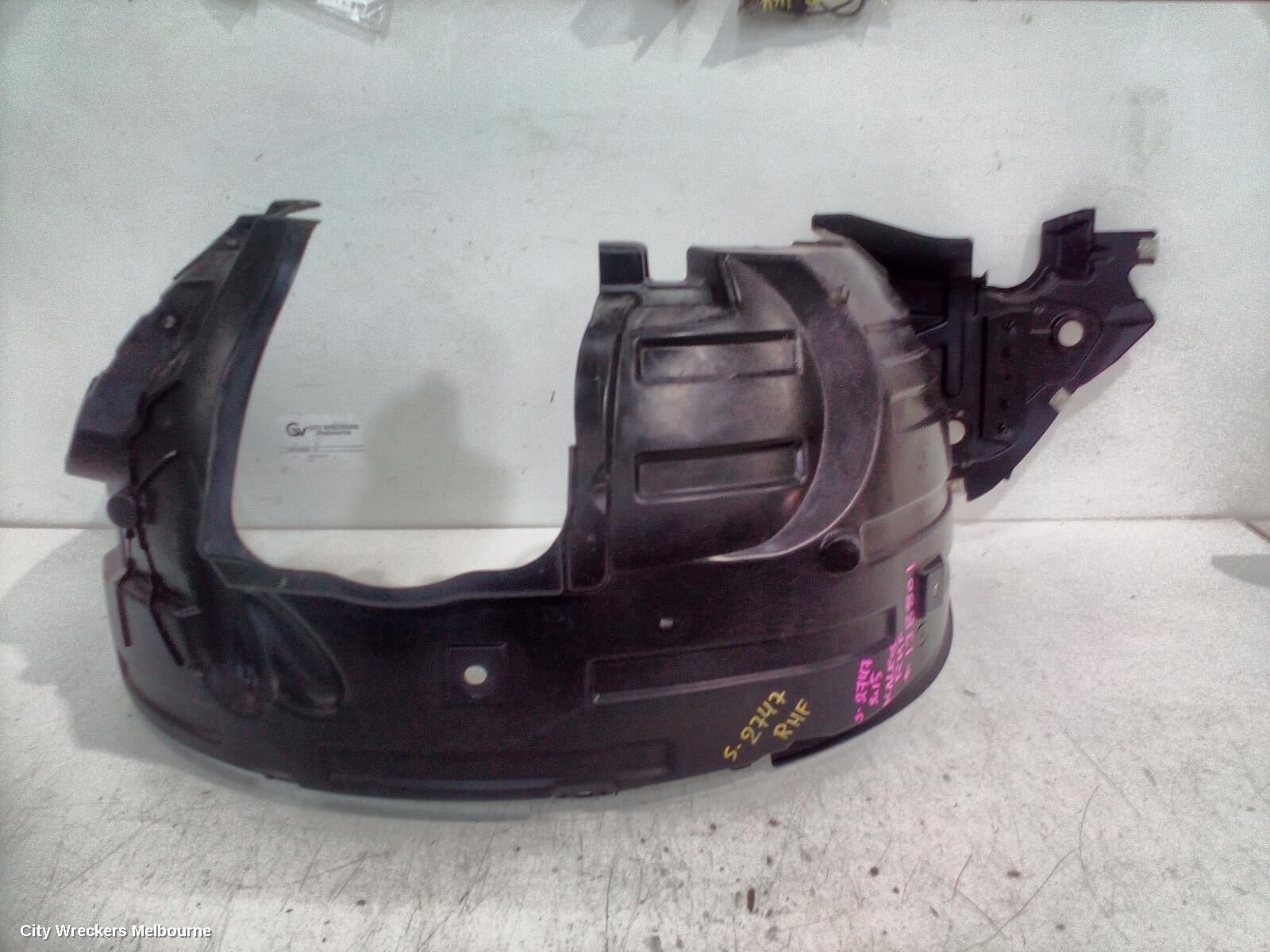 RENAULT KALEOS 2015 Right Guard Liner