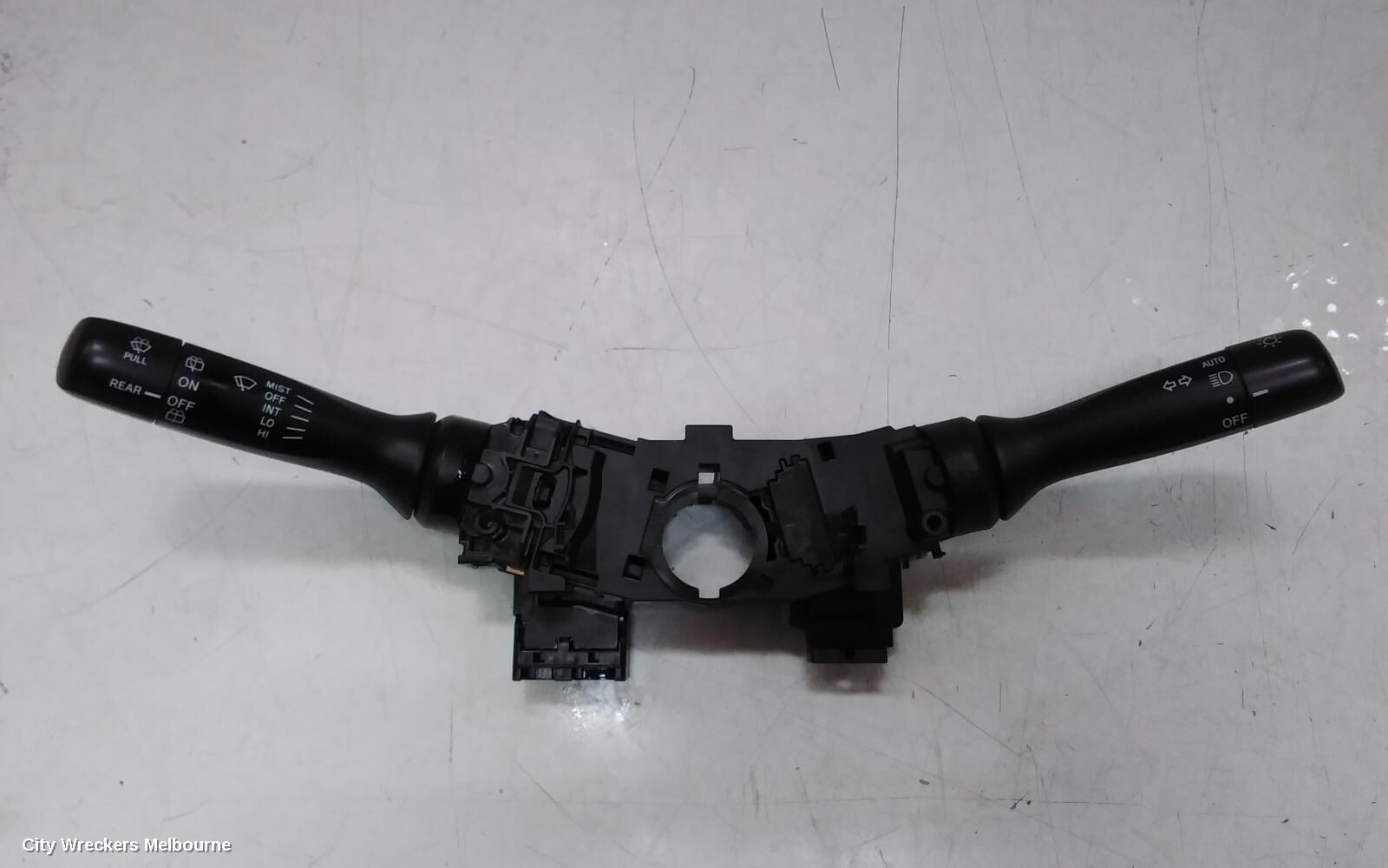 TOYOTA YARIS 2016 Combination Switch