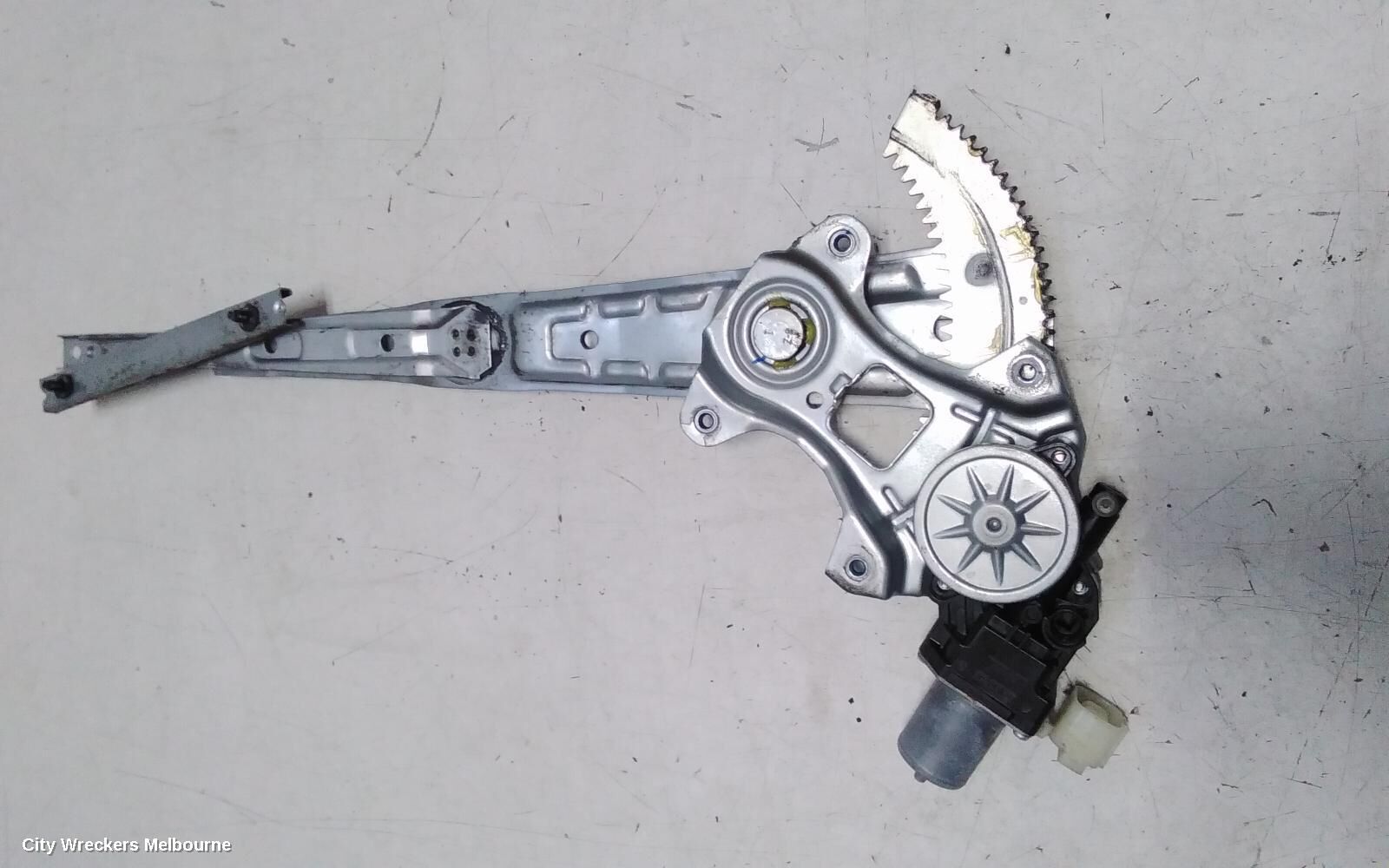 MITSUBISHI TRITON 2018 Right Front Window Reg/Motor