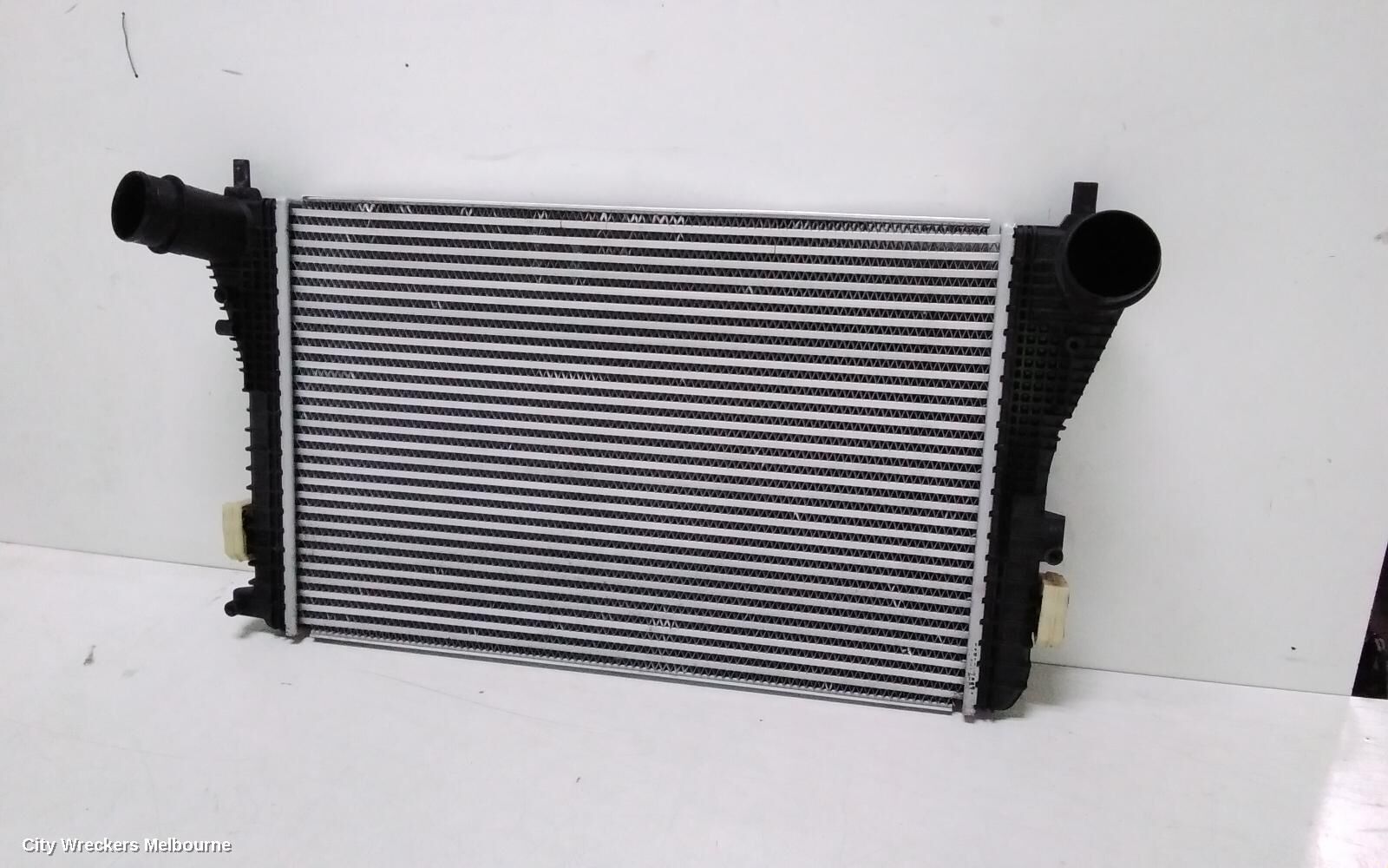 VOLKSWAGEN GOLF 2010 Intercooler