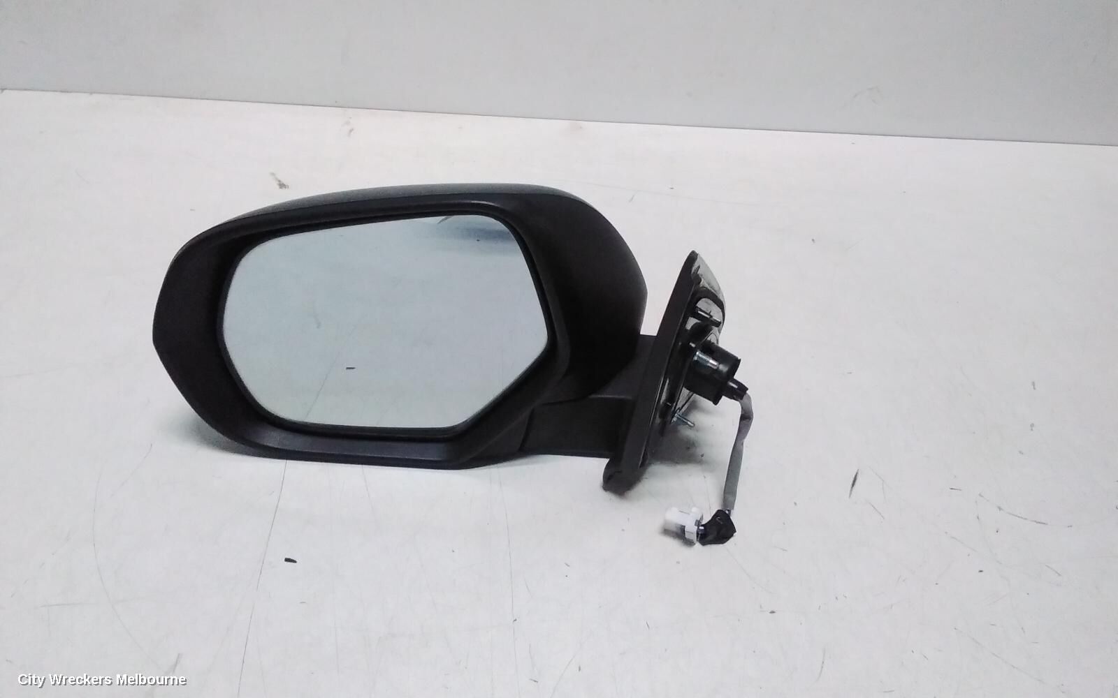 MITSUBISHI TRITON 2018 Left Door Mirror