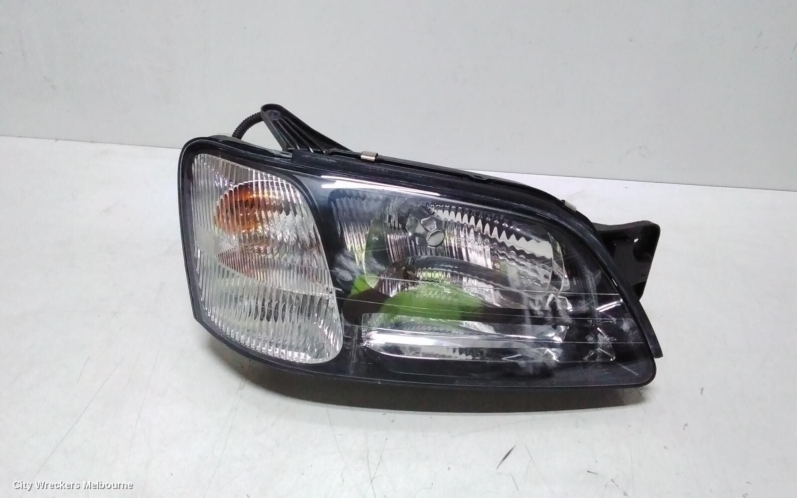 SUBARU LIBERTY 1999 Right Headlamp