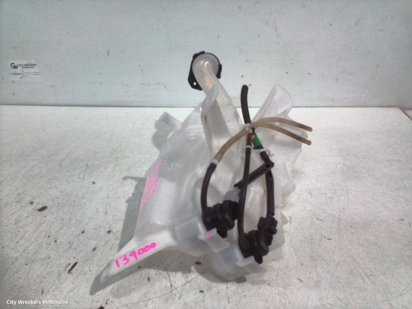 TOYOTA ESTIMA 2010 Washer Bottle