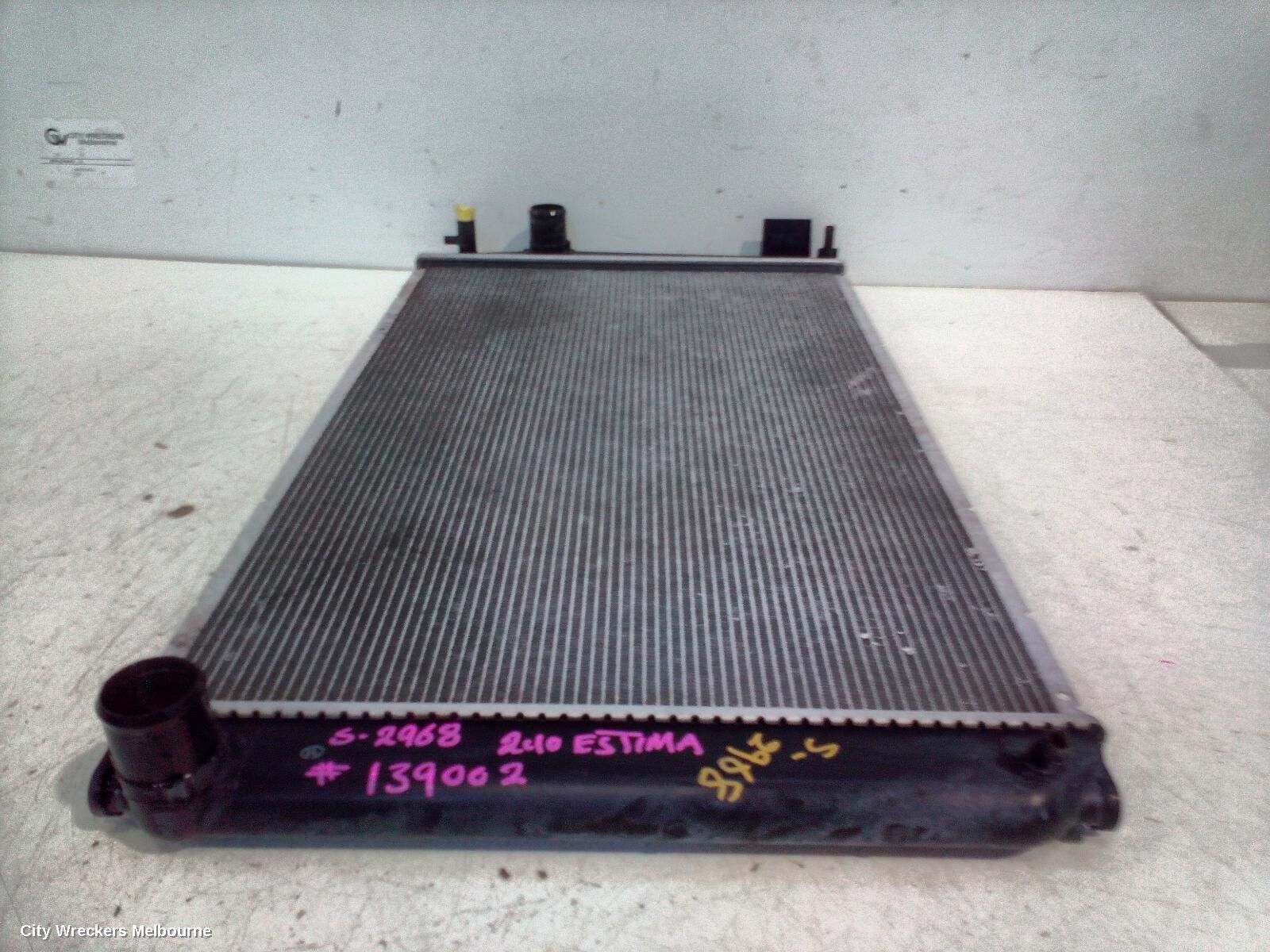 TOYOTA ESTIMA 2010 Radiator