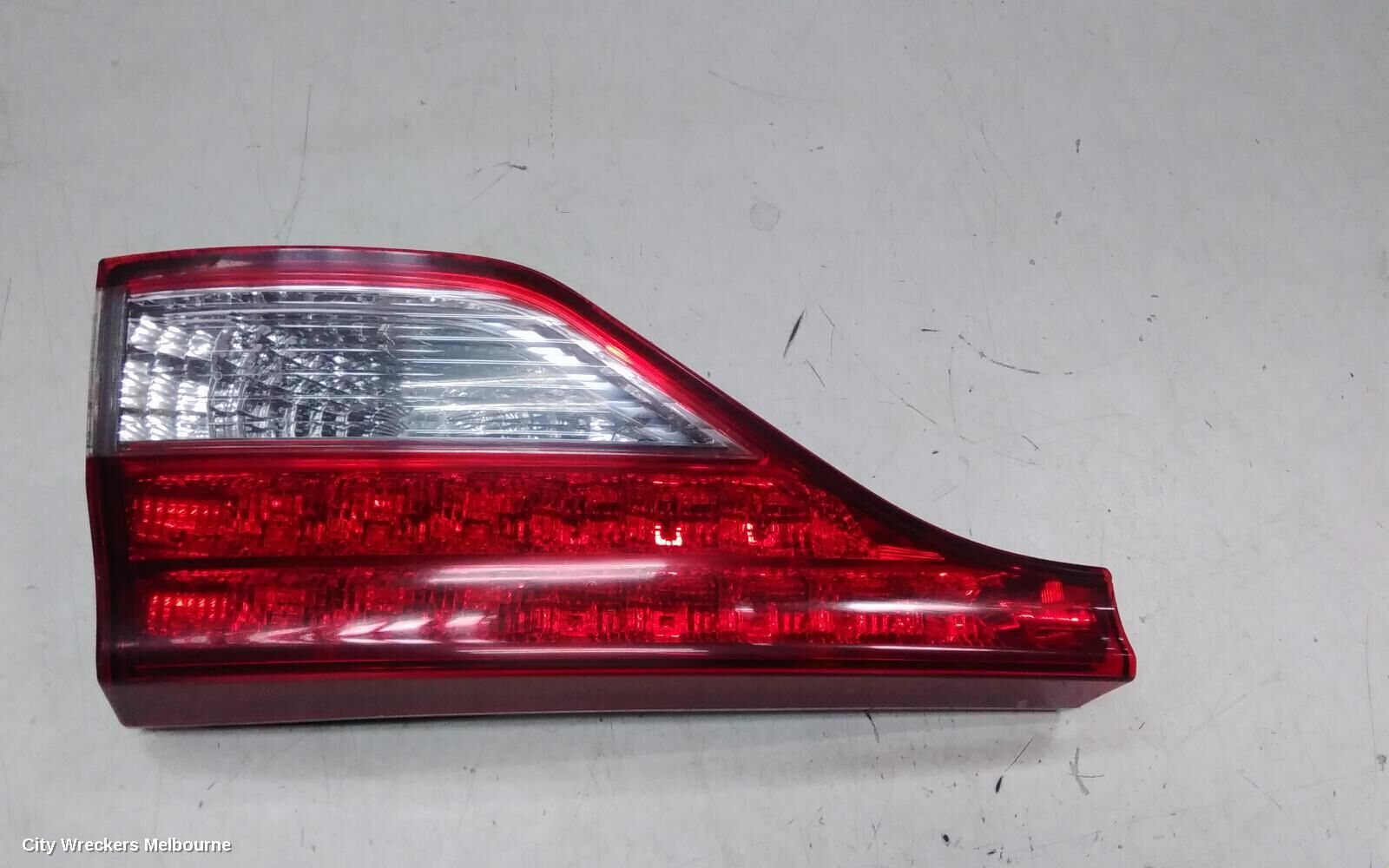 TOYOTA ESTIMA 2010 Rear Garnish